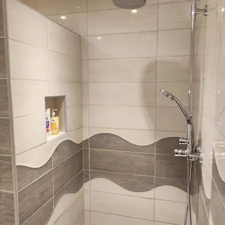 Spacious Countryside Flat - 25 Minutes From Ljubljana *