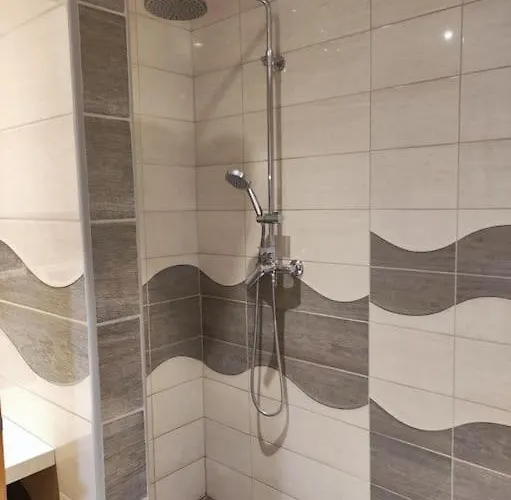 Spacious Countryside Flat - 25 Minutes From Ljubljana Διαμέρισμα *